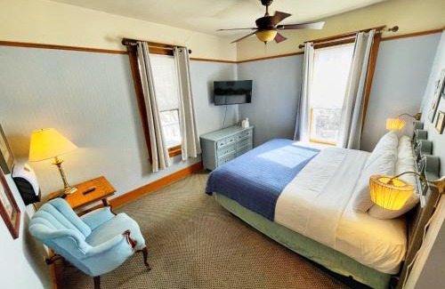 Prescott Hotel | Hotel Vendome: Family-Friendly Retreat with 8.7/10 Rating