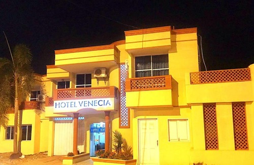 Cerete Hotel | Discover Inviting Hotels in Cereté, Colombia with Breakfast