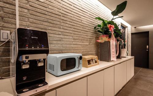 Pohang Hotel | Discover Hotel Venesian: Family-Friendly with Hot Tub Bliss