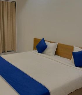 Veraval Hotel | Budget-Friendly Stay at Hotel Venus with Child Amenities