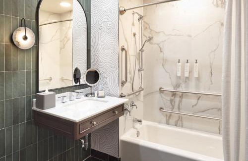 The Galleria Hotel | Explore Hotel Vesper, Houston: Pet-Friendly Retreat