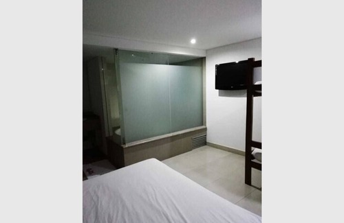 La Candelaria Hotel | Cozy Hotel Romanza Medellin with Spa and Family-Friendly Dining