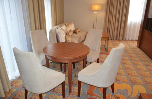 gmina Łomza Hotel | Discover Hotel Via Baltica: Top-Rated with Family Amenities