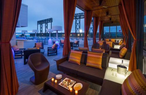 China Basin Hotel | Discover Hotel Via: Top-Rated Stay with Family-Friendly Amenities