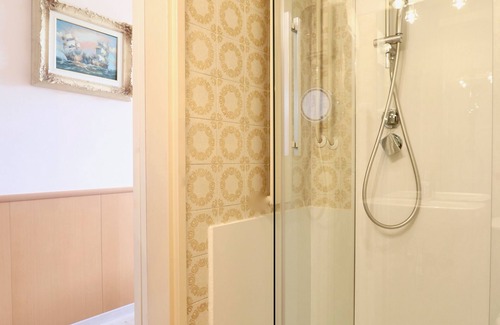 Paradiso Hotel | Comfort at Hotel Victoria au Lac with Family-Friendly Amenities