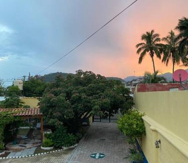 Chapala Centro House | Family-Friendly Stay at Casa Vida Bella - 8/10 Rated