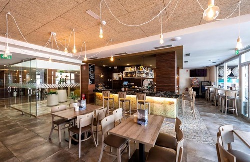 Laxe Hotel | Cozy Hotel VIDA Mar de Laxe with Hot Tub & Restaurant