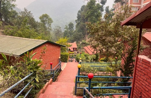 Kathmandu Resort | Discover Hotel View Salleri with Family-Friendly Amenities