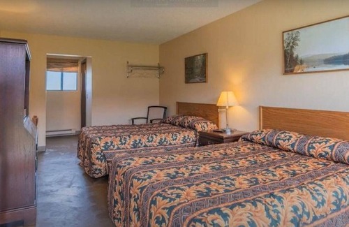 Logan Lake Hotel | Family-Friendly Hotel Viewmont Residency with Breakfast