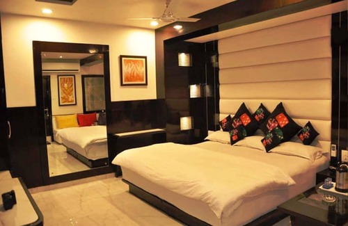 Jabalpur Hotel | Discover Hotel Vijan Palace Jabalpur with Family-Friendly Amenities