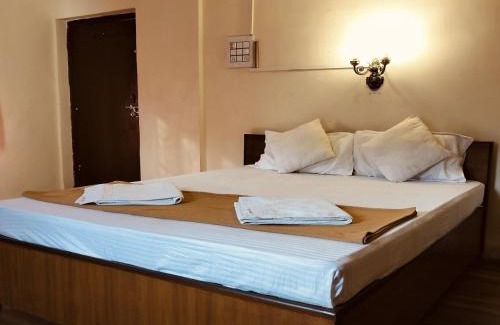 Vajreshwari Hotel | Hotel Vijay Palace Lodging Boarding