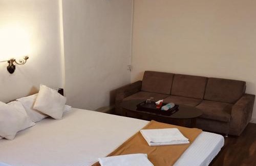 Vajreshwari Hotel | Hotel Vijay Palace Lodging Boarding