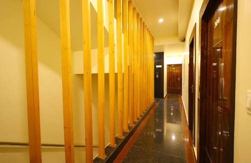 Srikalahasti Hotel | Pet-Friendly Stay at Hotel Vijaya Grand with Great Reviews