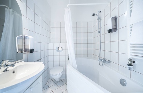 Hafnarfjordur Hotel | Discover Hotel Viking: Top-Rated Stay with Spa & Dining