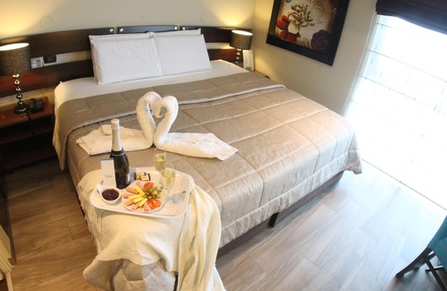Miraflores Hotel | Cozy Hotel Vila Santa: Spa, Restaurant & Family-Friendly