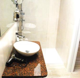 Chantada Hotel | Discover Hotel Vilaseco: Oceanfront Oasis with Top Amenities