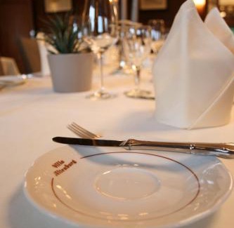 Poessneck Hotel | Inviting Hotel Villa Altenburg: Family-Friendly Retreat