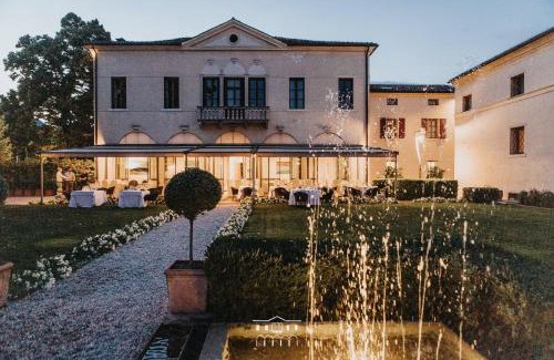 Bassano del Grappa Hotel | Elegant Hotel Villa Ca' Sette: Pet Friendly & Family Welcome