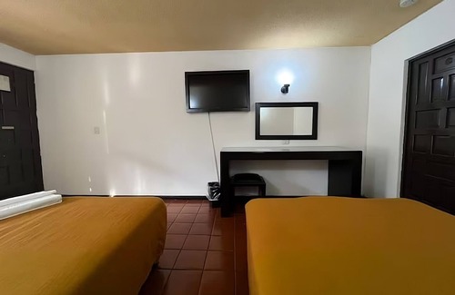 Morelia Hotel | Hotel Villa Capri, 2 camas dobles 4 Huéspedes