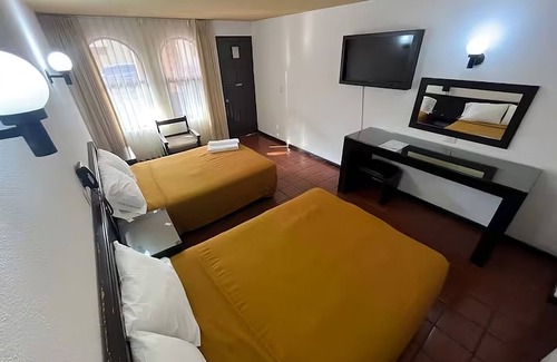 Morelia Hotel | Hotel Villa Capri, 2 camas dobles 4 Huéspedes