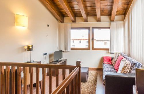 Cretas Hotel | Discover Hotel Villa de Cretas: Rated 9.4 with Family Amenities