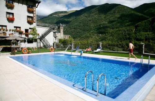 Torla Hotel | Discover Hotel Villa de Torla: 9/10 Rated Oceanfront Retreat
