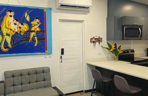 Parrita Villa | Discover Hotel Villa Elenita - Pet Friendly with Pool
