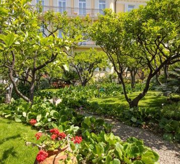 Bordighera Hotel | Oceanfront Bliss at Hotel Villa Elisa & Spa, Rated 8.6/10