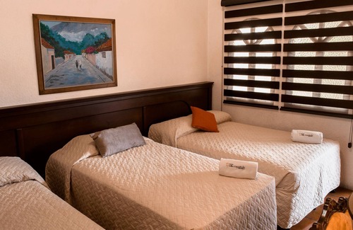Zona 9 Hotel | Discover Comfort at Hotel Villa Española with Spa & Pool