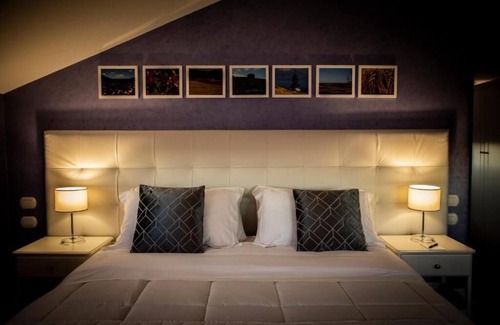 Caltanissetta Hotel | Discover Hotel Villa Flora Relais: Family-Friendly Getaway