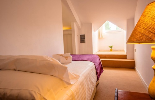 Puerto de la Torre Hotel | Relax at Hotel Villa Guadalupe with Pool & Spa Amenities