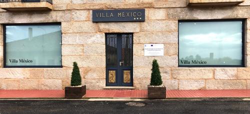 Nogueira de Ramuin Hotel | Discover Hotel Villa México: Pet-Friendly Retreat with Spa