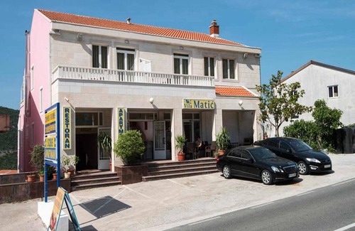 Neum Apartment | Pet-Friendly Hotel Villa Matić with Stunning Sea Views