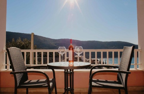Neum Apartment | Pet-Friendly Hotel Villa Matić with Stunning Sea Views