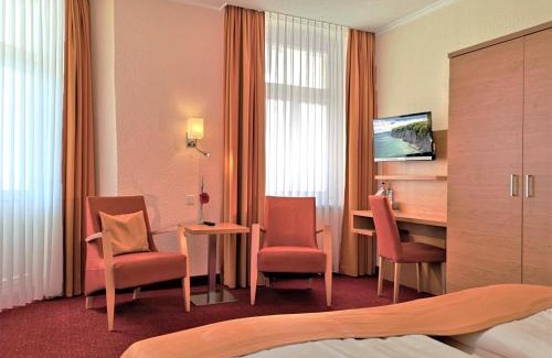 Binz Hotel | Oceanfront Retreat at Hotel Villa Meeresgruss - Rated 9/10