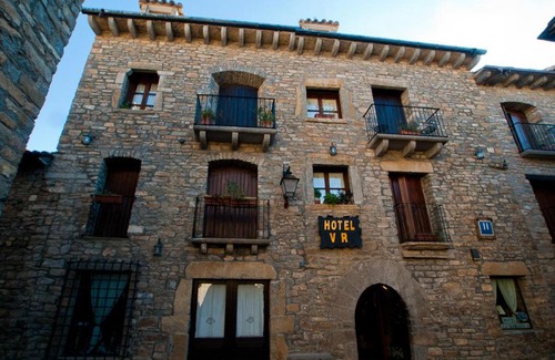 Ainsa Hotel | Family-Friendly Stay at Hotel Villa Románica - Guest Rated 7.8