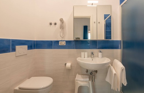 Sant'Angelo Hotel | Oceanfront Retreat at Hotel Villa Sirena with Pool & Spa