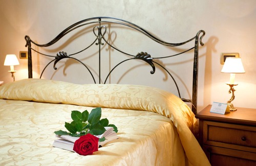 Atena Lucana Hotel | Explore Hotel Villa Torre Antica: 4-Star Comfort Awaits