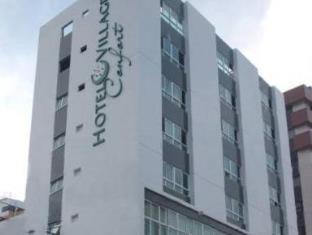 Manaira Hotel | Top-Rated Hotel Village Confort with Inviting Hot Tub