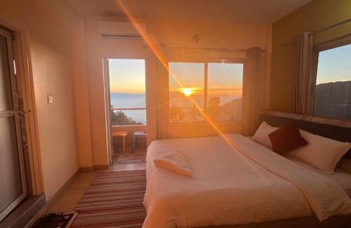 Baluwapati Deupur Hotel | Pet-Friendly Retreat at Hotel Village View Nagarkot