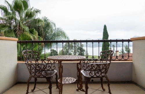 El Santuario Hotel | Relaxing Oceanfront Getaway at Villas Paraiso