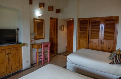 El Santuario Hotel | Relaxing Oceanfront Getaway at Villas Paraiso