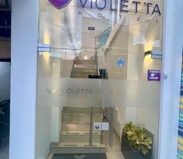 Cerete Hotel | Discover HOTEL VIOLETTA Cereté: Family-Friendly & Pet Welcoming