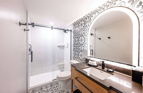 Lower State Hotel | Experience Hotel Virginia Santa Barbara with Ocean Views & Spa