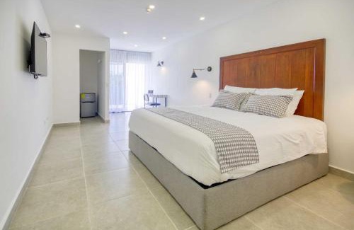 Veraguas Hotel | Cozy Hotel Vista Lago with Pool & Family-Friendly Dining