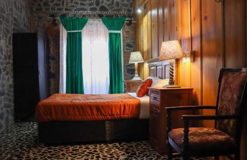 Atlixco Hotel | Discover Hotel Vitorina: Guest Rated 8/10 with a Pool
