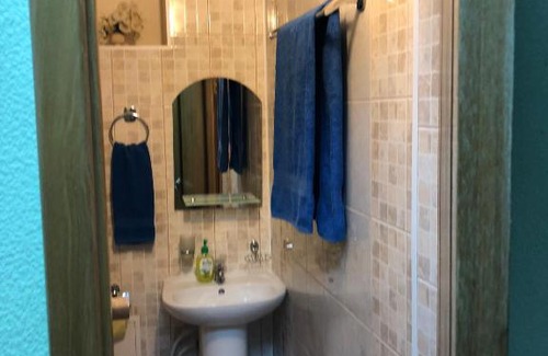 Nizhny Novgorod Bed & Breakfast | Budget-Friendly Stay at Hotel Vizit with Breakfast Included