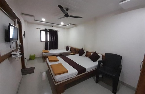 Ranjangaon Hotel | Comfortable Stay at Hotel Vrundavan - Family Friendly Amenities