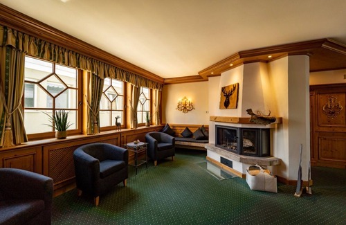 Reutlingen Hotel | Guest Rated 9.2: Hotel Württemberger Hof with Breakfast & Access
