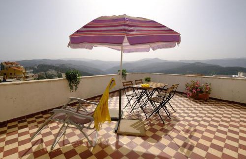 Beit Mery Hotel | Comfortable Hotel Wakim: Family-Friendly and Breakfast Included